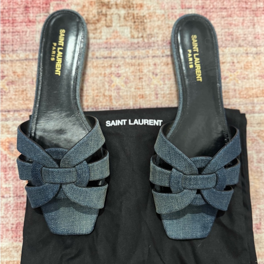 SAINT LAURENT Tribute Flat Sandals